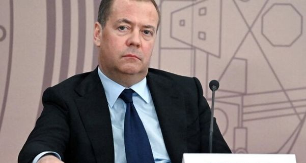 Medvedev Issues Nuclear Warning Over Ukraine
