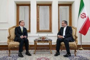 Iran FM discusses bilateral ties Japan dep. FM

