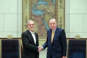 Developments in Syria must be accompanied by protecting country's territorial integrity

