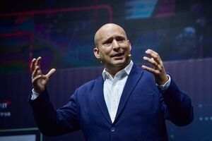 Israeli PM Is Hostage to Far-Right Ministers, Bennett Says
