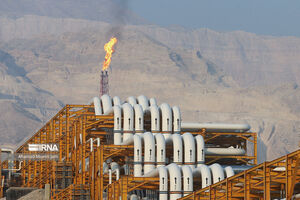 Turkmenistan begins shipping gas to Turkey via Iran