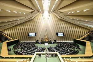 Iran’s parliament holds 1st open session after 4 months